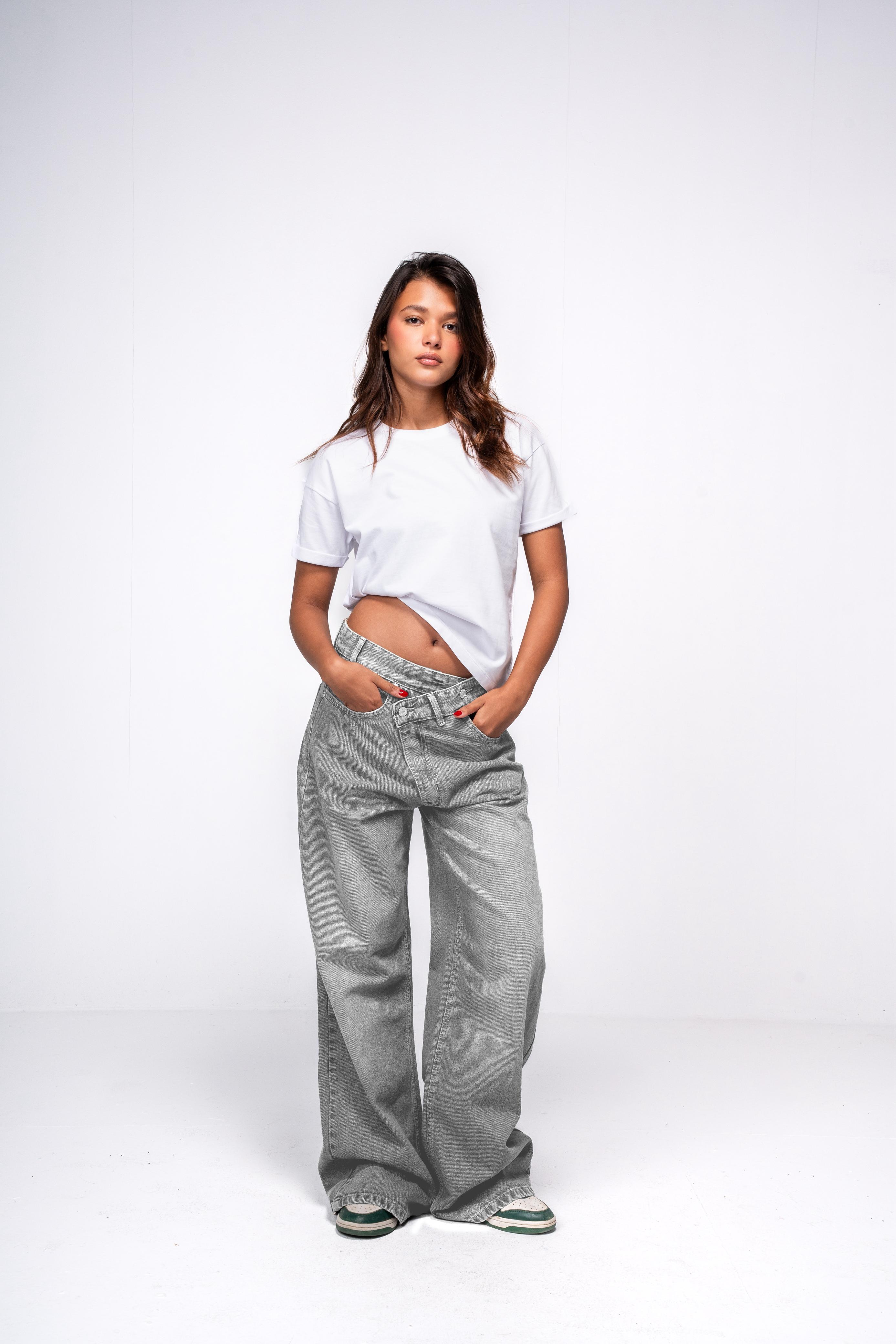 Wide-Leg Crossover Waist Jeans -grey