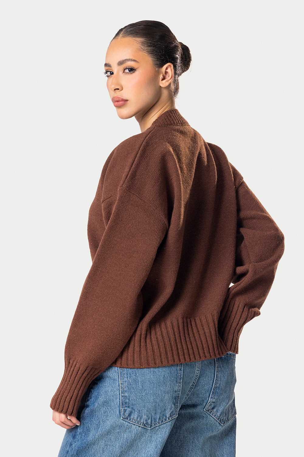 V-Neck Knitted Sweater – Brown – photo 3