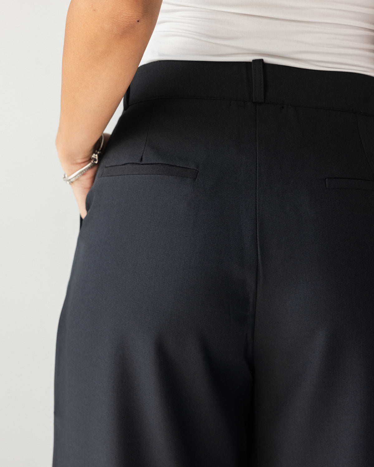 Wide Leg Tailored Pants-Black