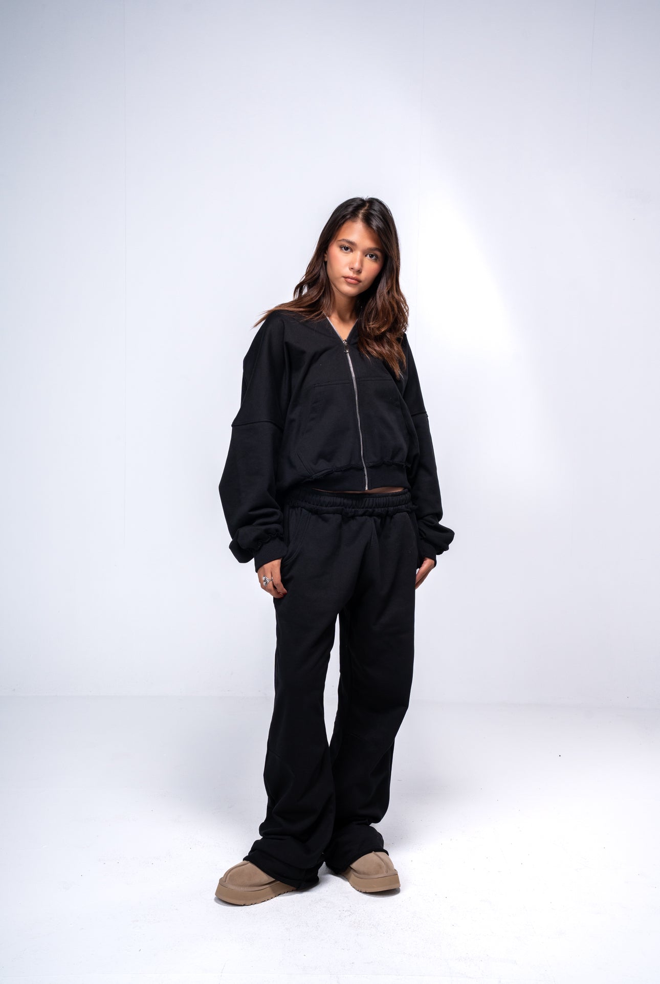 Cropped zip up Jacket - black