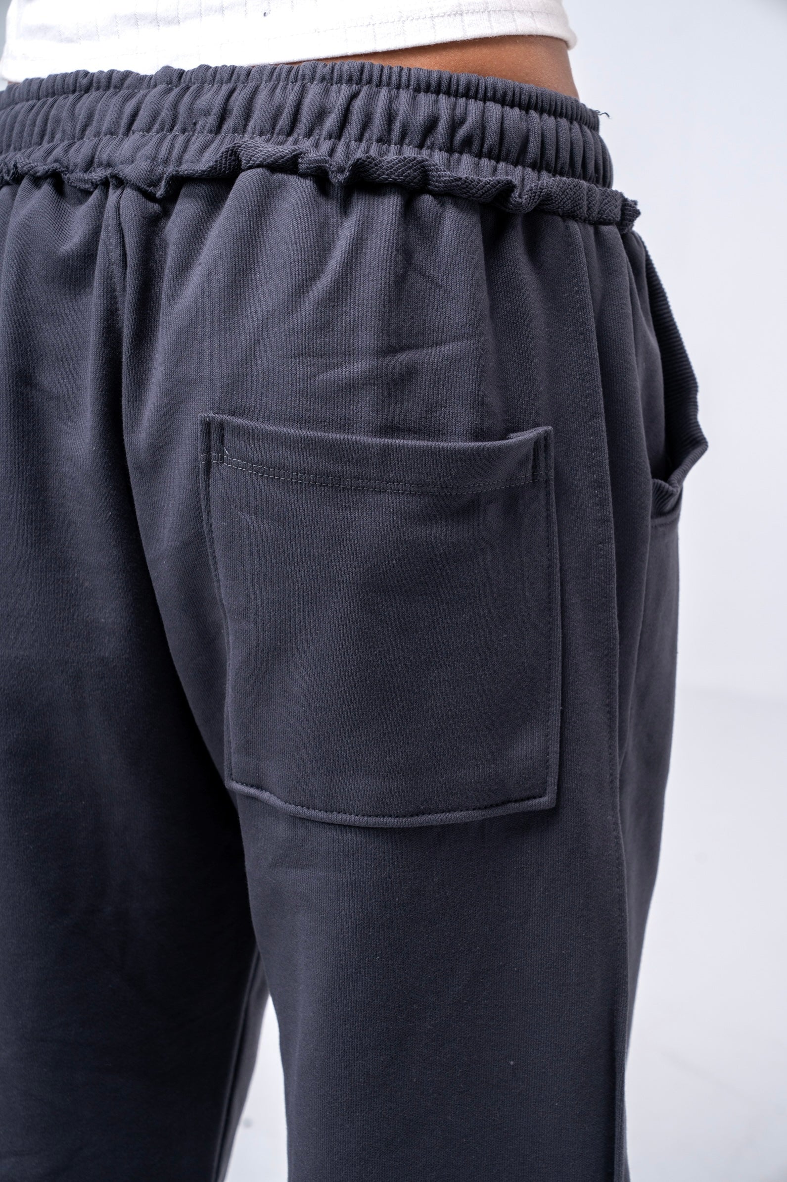 DARK GREY SWEATPANTS