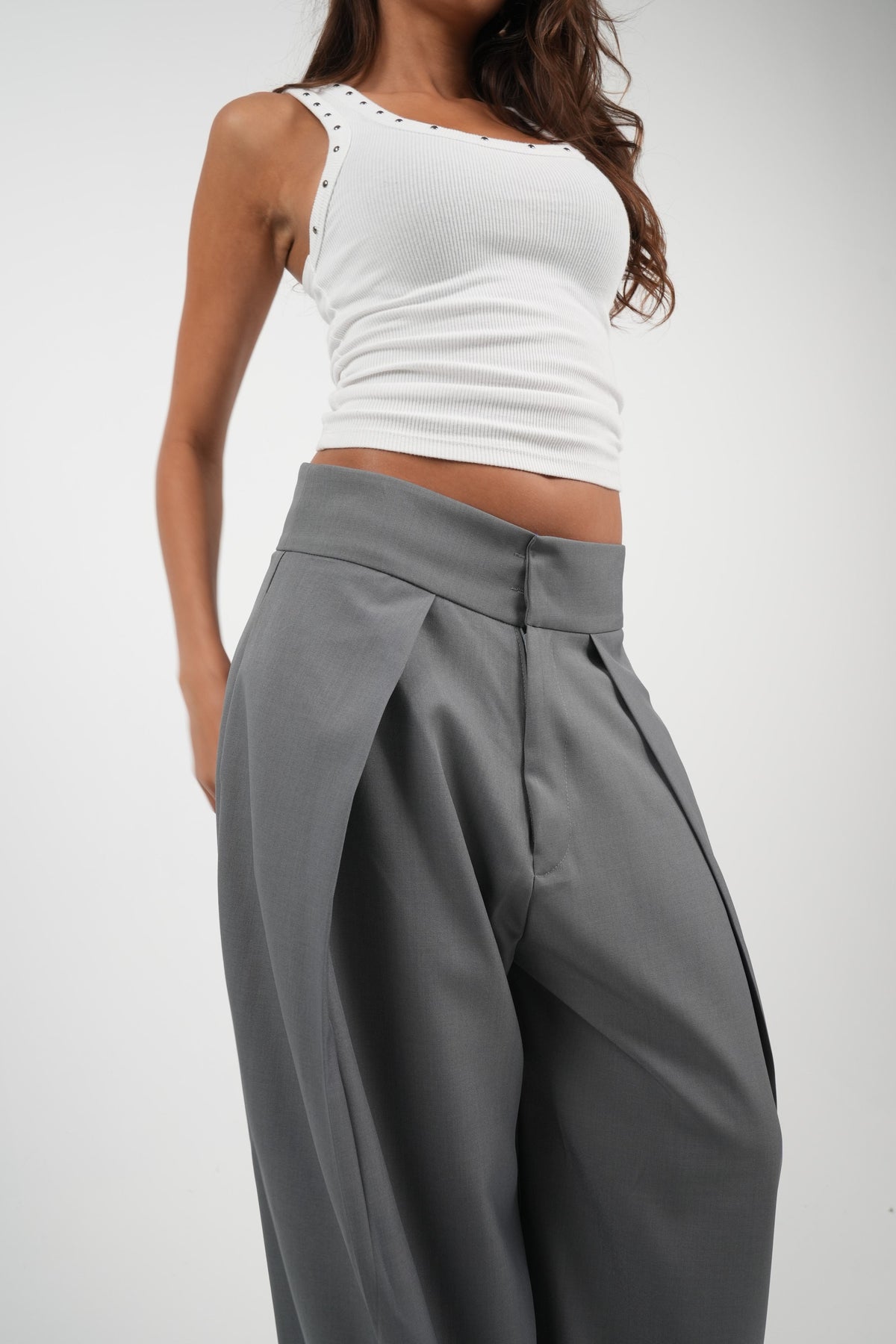 Balloon Pleated Pants