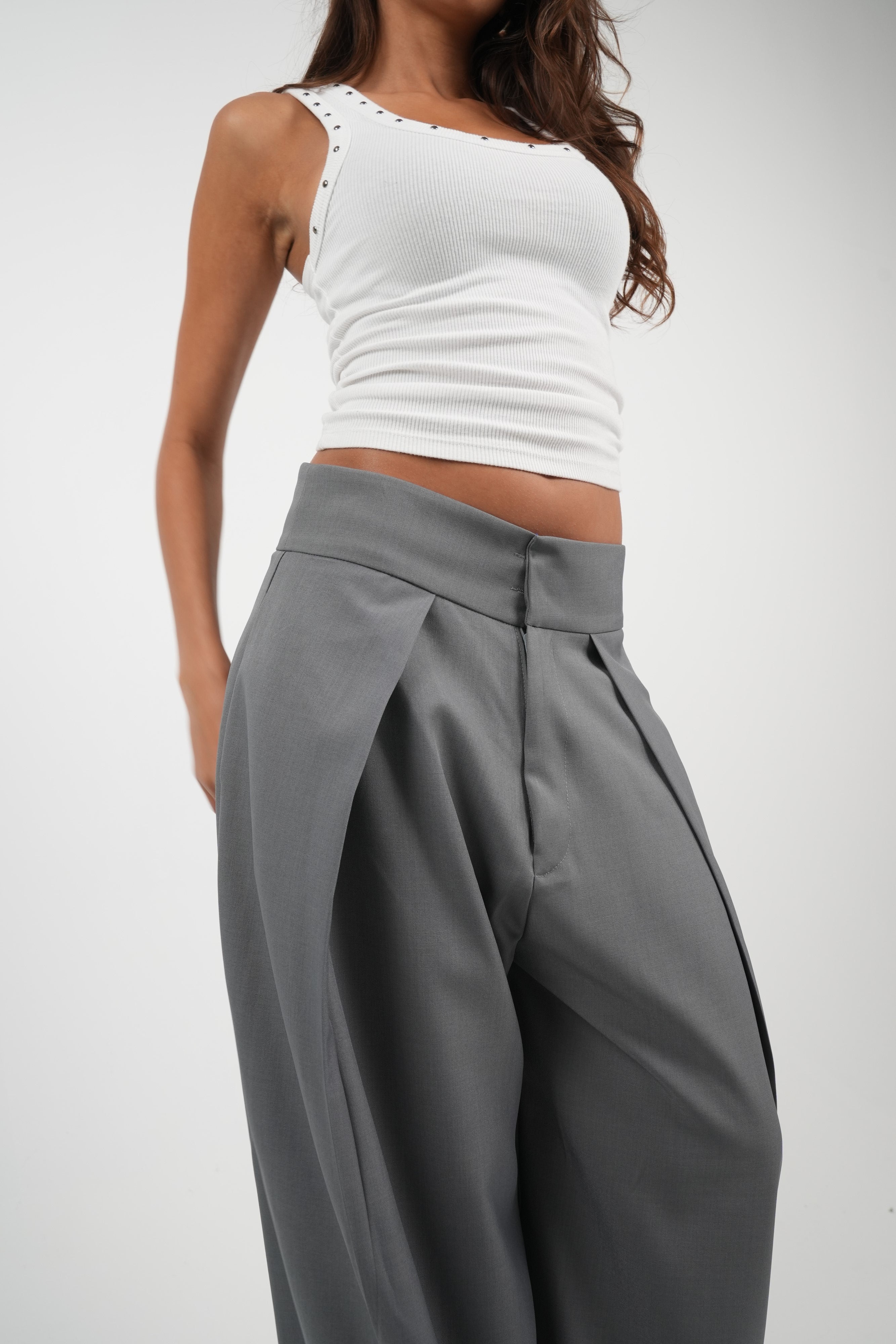 Balloon Pleated Pants