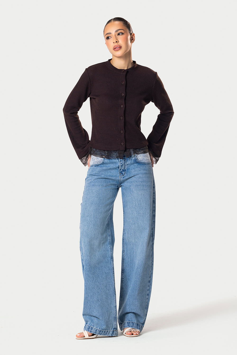 Long sleeve lace buttons top – Brown – photo 4