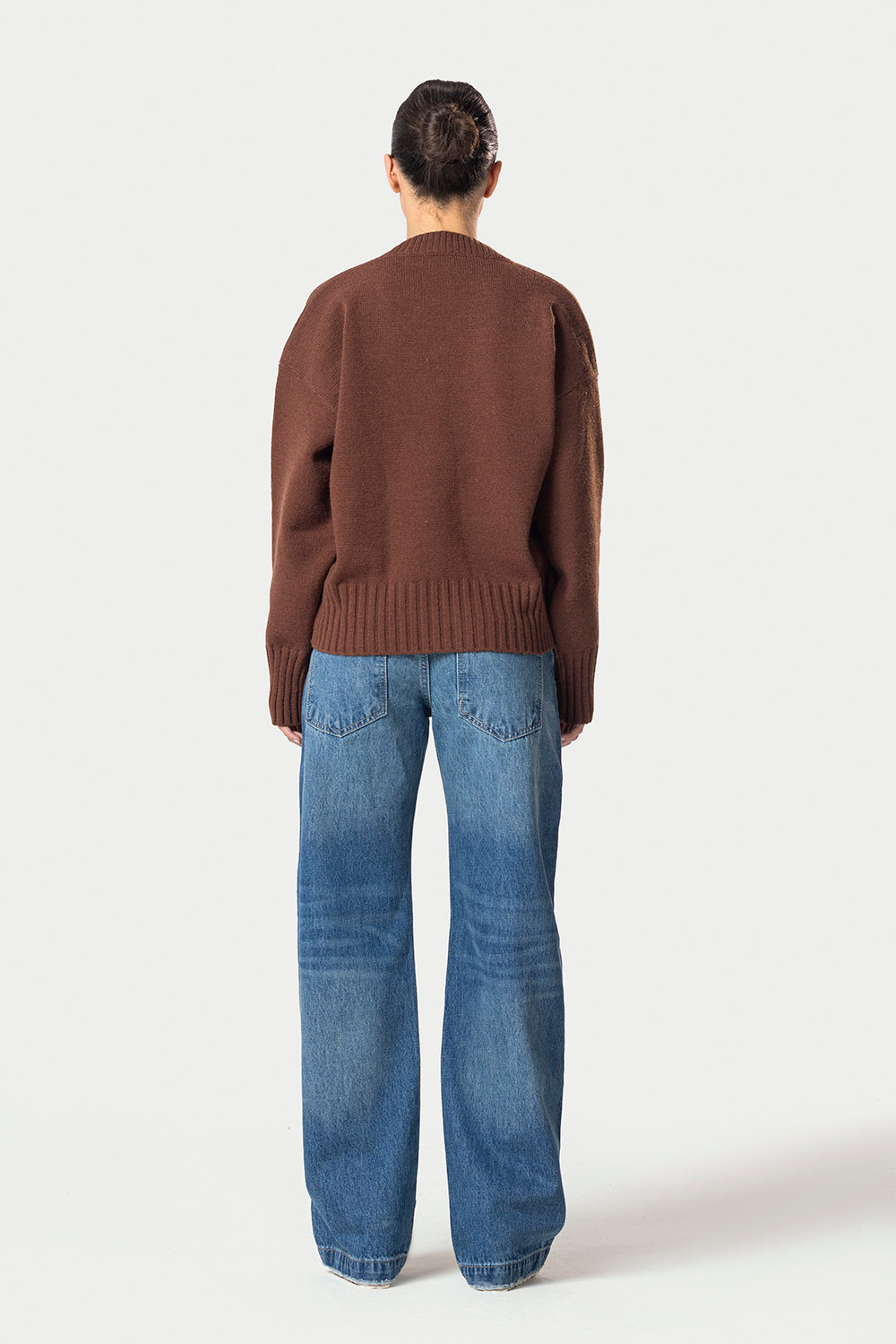 V-Neck Knitted Sweater – Brown – photo 9