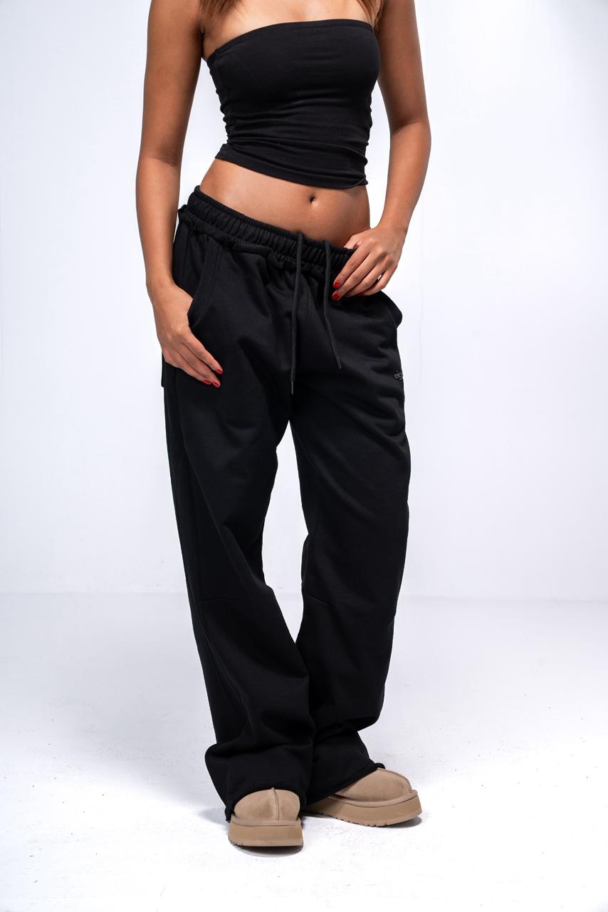BLACK SWEATPANTS