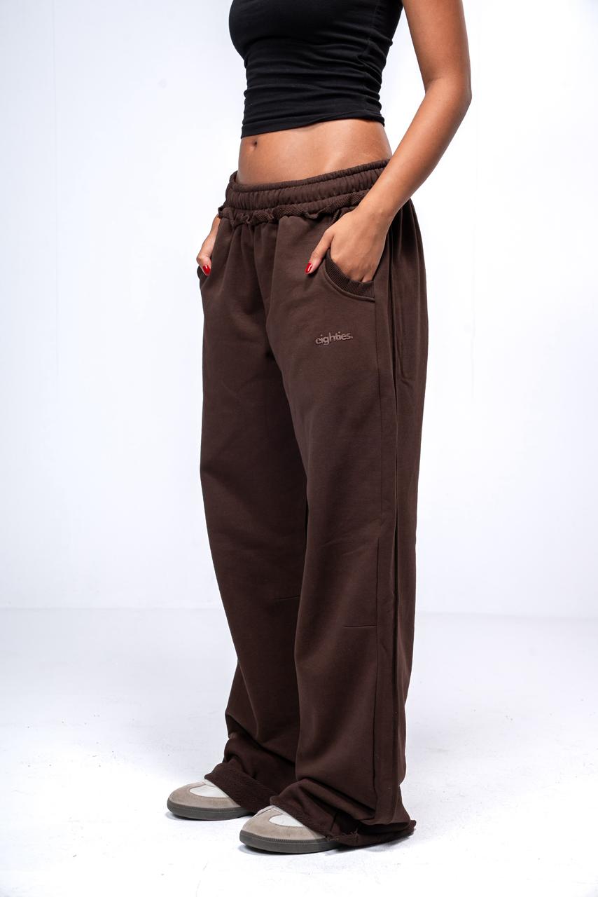 BROWN SWEATPANTS