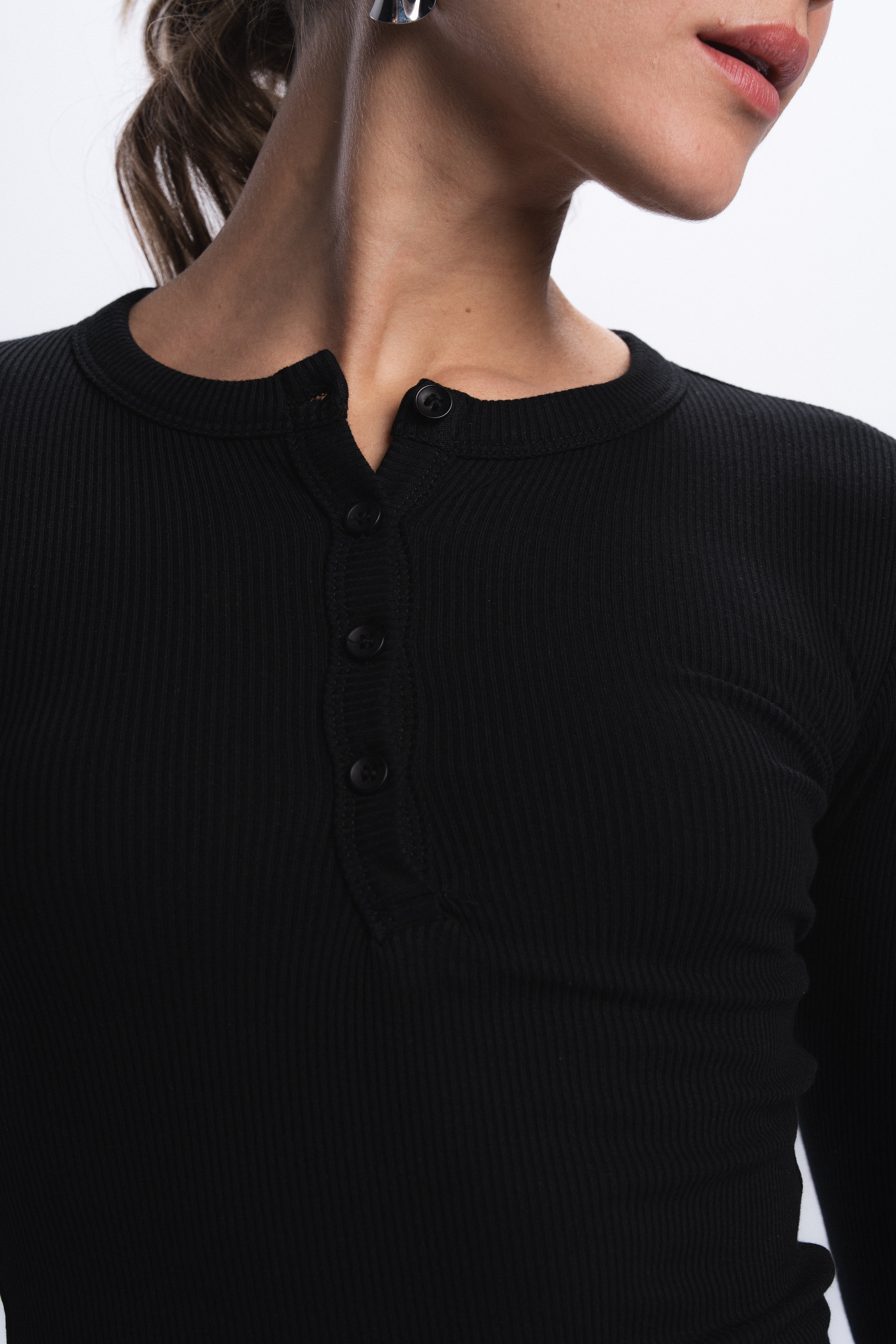 Long Sleeve buttons top - Black