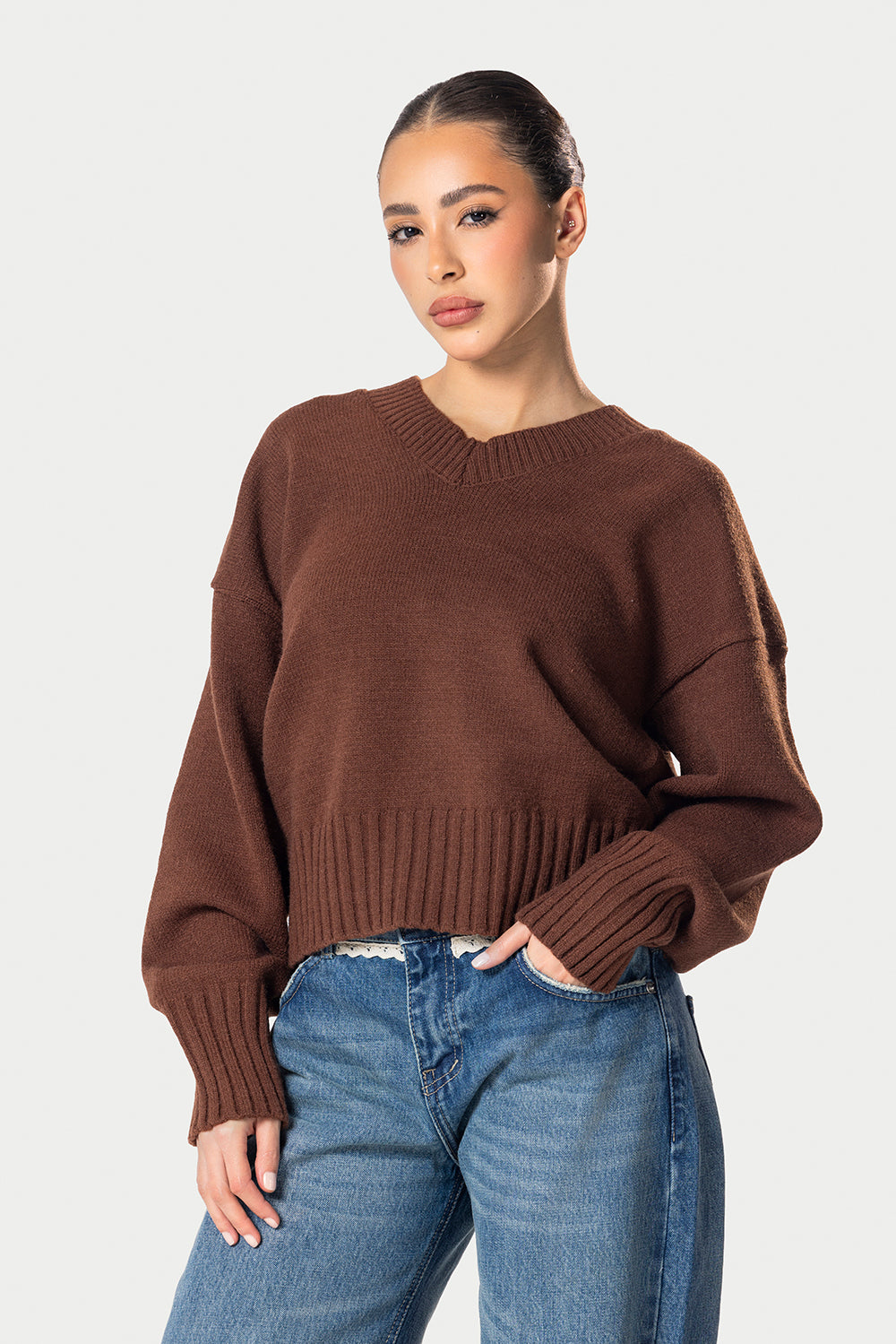V-Neck Knitted Sweater – Brown | Eighties